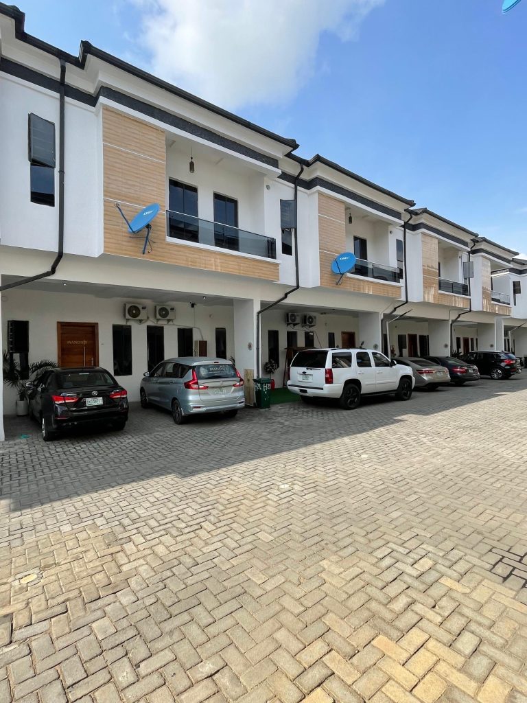 13bb2e0e-37df-4c52-ab62-dfffa6a4cc1f (2)